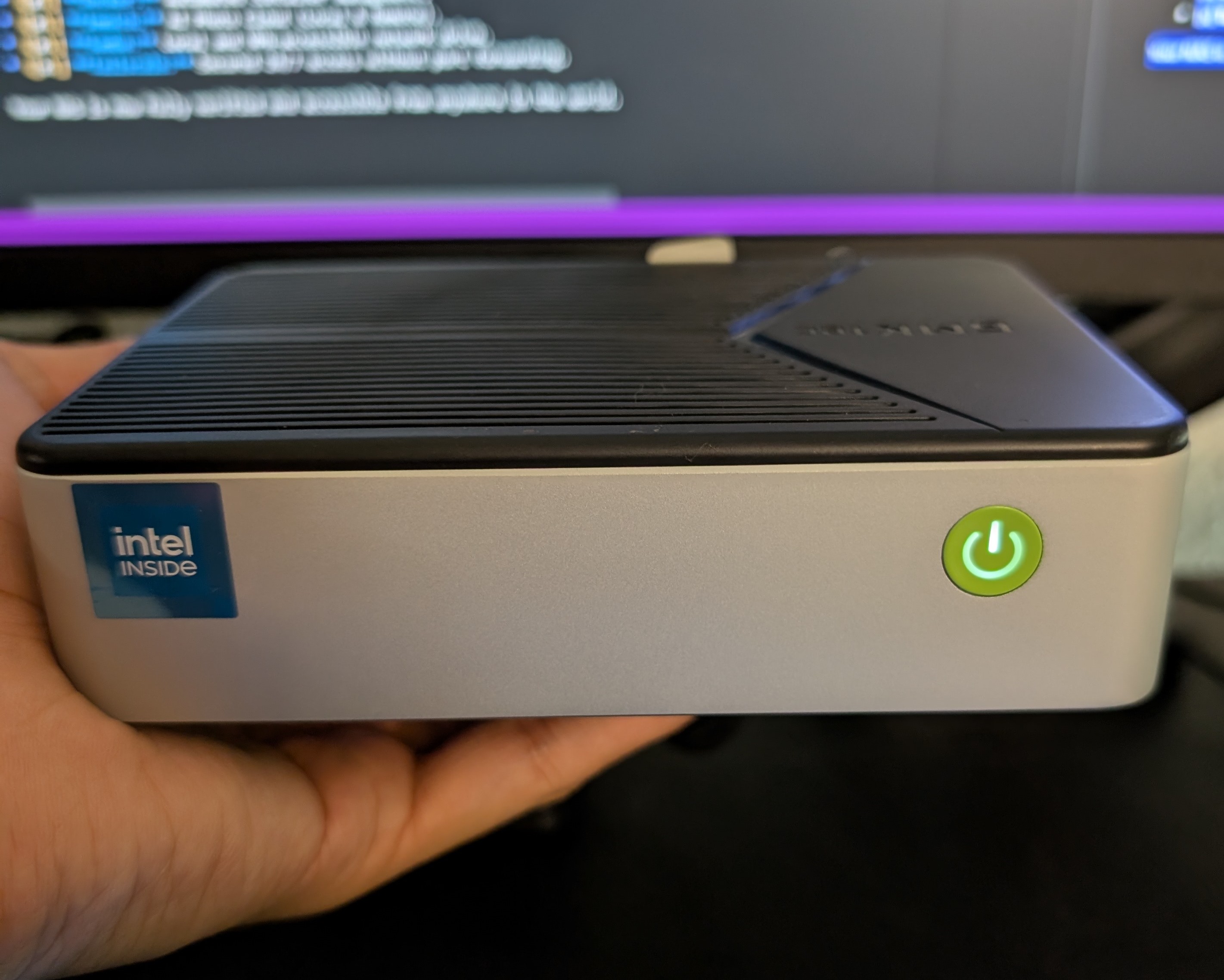 Building a High-Performance NAS-From Hardware RAID to Automated Photo Cloud